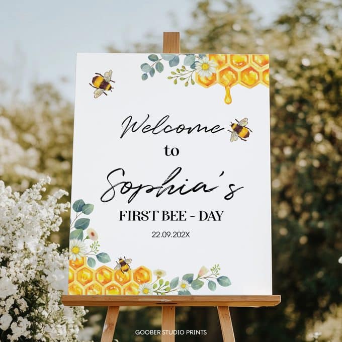 Bee Birthday Welcome Sign